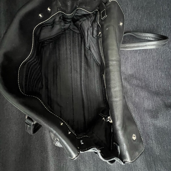 Vintage Prada purse with certificate of authenticity - Picture 6 of 8